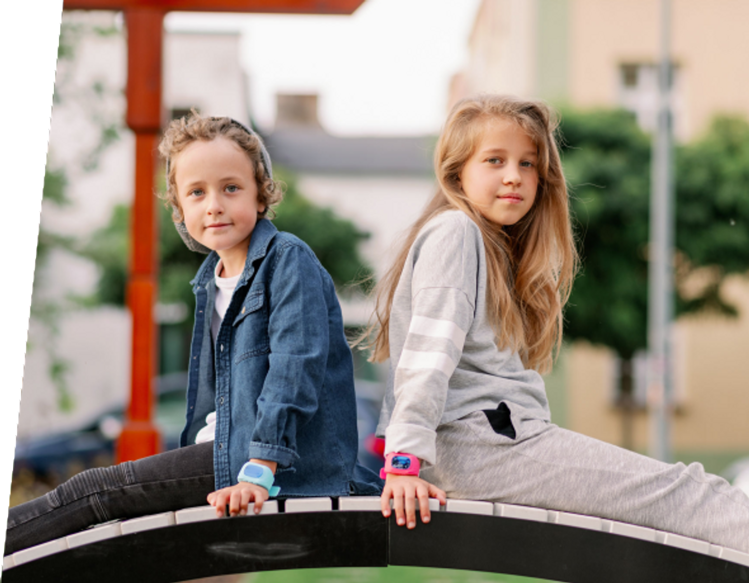 Smartwatch dla dzieci Garett Star 4G niebieski, to nauka samodzielności z zachowaniem bezpieczeństwa (1).jpg